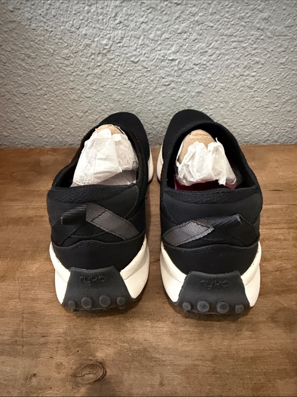 Ryka Women's Black Slip-On Knit Sneakers with White Midsole size 9.5 - Picture 4 of 5